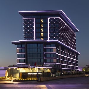 Golden Tulip Istanbul Bayrampasa